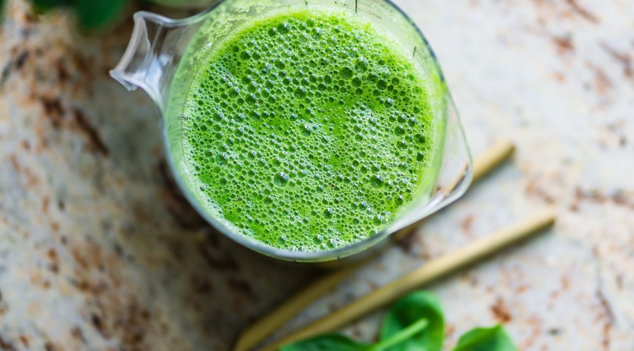 Easy, quick and nutritious green smoothie recipe