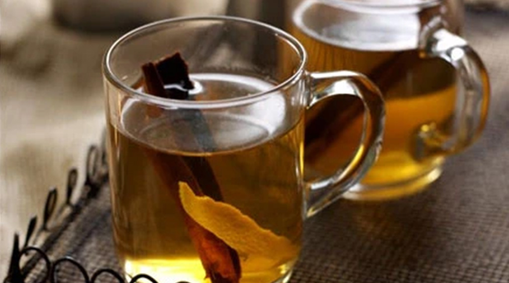 Mulled cider mocktail recipe